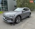 Серый Ауди E-Tron, объемом двигателя 0 л и пробегом 58 тыс. км за 37000 $, фото 109 на Automoto.ua