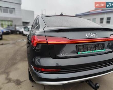 Серый Ауди E-Tron, объемом двигателя 0 л и пробегом 169 тыс. км за 33999 $, фото 3 на Automoto.ua
