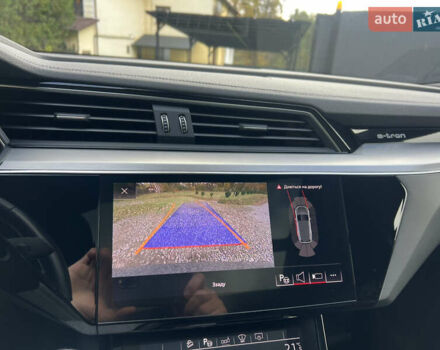 Серый Ауди E-Tron, объемом двигателя 0 л и пробегом 119 тыс. км за 35000 $, фото 22 на Automoto.ua