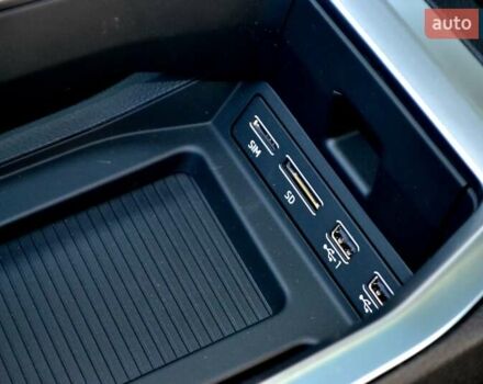 Серый Ауди E-Tron, объемом двигателя 0 л и пробегом 125 тыс. км за 23800 $, фото 44 на Automoto.ua