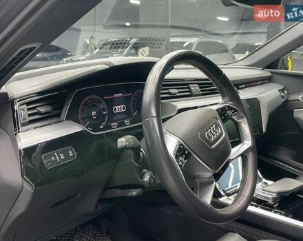Ауді E-Tron 2020 у Чернівцях на Automoto.ua Сірий Ауді E-Tron, об'ємом двигуна 0 л та пробігом 65 тис. км за 48000 $, фото 7 на Automoto.ua