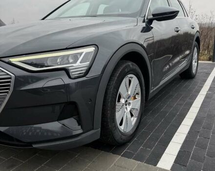 Сірий Ауді E-Tron, об'ємом двигуна 0 л та пробігом 178 тис. км за 21700 $, фото 8 на Automoto.ua