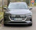 Серый Ауди E-Tron, объемом двигателя 0 л и пробегом 34 тыс. км за 33900 $, фото 2 на Automoto.ua