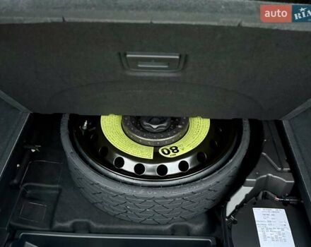 Серый Ауди E-Tron, объемом двигателя 0 л и пробегом 29 тыс. км за 38300 $, фото 29 на Automoto.ua