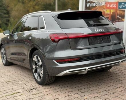 Сірий Ауді E-Tron, об'ємом двигуна 0 л та пробігом 77 тис. км за 37000 $, фото 4 на Automoto.ua