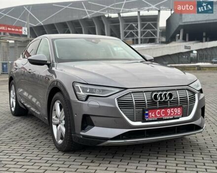 Серый Ауди E-Tron, объемом двигателя 0 л и пробегом 109 тыс. км за 30900 $, фото 18 на Automoto.ua