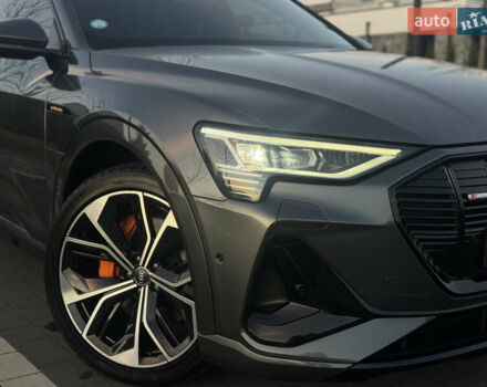Сірий Ауді E-Tron, об'ємом двигуна 0 л та пробігом 140 тис. км за 37000 $, фото 3 на Automoto.ua