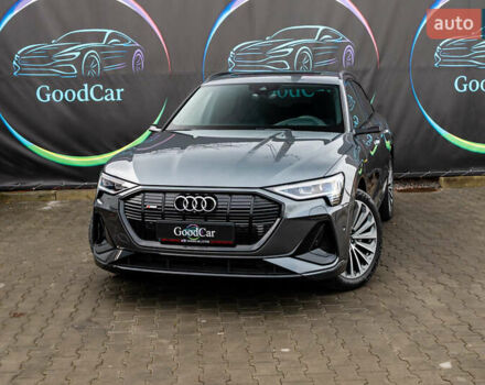 Сірий Ауді E-Tron, об'ємом двигуна 0 л та пробігом 82 тис. км за 39888 $, фото 4 на Automoto.ua