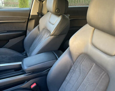 Сірий Ауді E-Tron, об'ємом двигуна 0 л та пробігом 153 тис. км за 28999 $, фото 33 на Automoto.ua