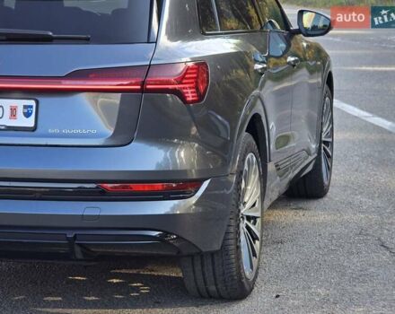 Сірий Ауді E-Tron, об'ємом двигуна 0 л та пробігом 67 тис. км за 37999 $, фото 29 на Automoto.ua