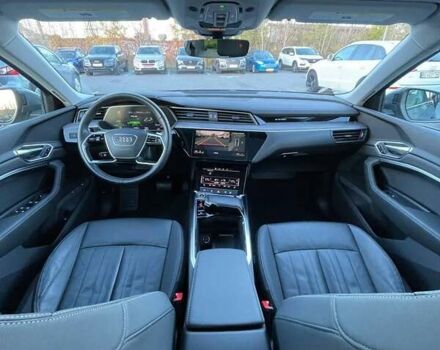 Серый Ауди E-Tron, объемом двигателя 0 л и пробегом 45 тыс. км за 29900 $, фото 29 на Automoto.ua