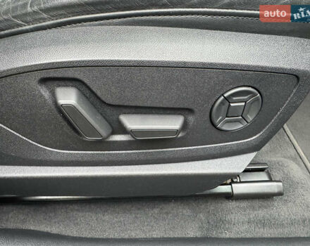 Серый Ауди E-Tron, объемом двигателя 0 л и пробегом 150 тыс. км за 23800 $, фото 30 на Automoto.ua