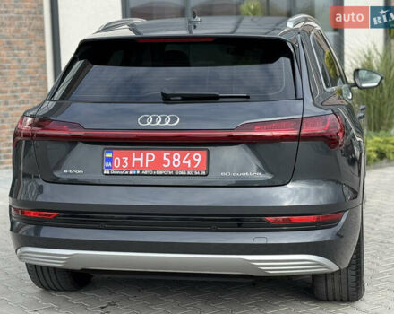 Ауди E-Tron 2020 в Тернополе на Automoto.ua Серый Ауди E-Tron, объемом двигателя 0 л и пробегом 126 тыс. км за 23900 $, фото 26 на Automoto.ua