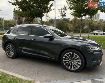 Ауді E-Tron 2020 у Дніпро (Дніпропетровську) на Automoto.ua Сірий Ауді E-Tron, об'ємом двигуна 0 л та пробігом 113 тис. км за 26900 $, фото 8 на Automoto.ua