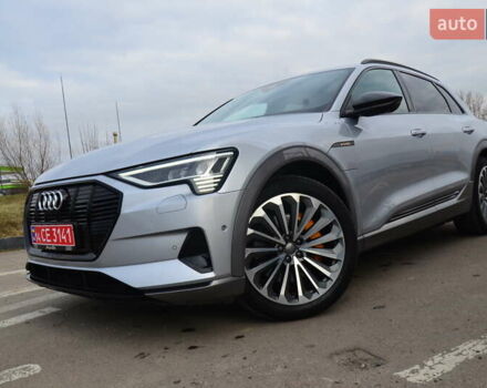 Серый Ауди E-Tron, объемом двигателя 0 л и пробегом 157 тыс. км за 24950 $, фото 7 на Automoto.ua