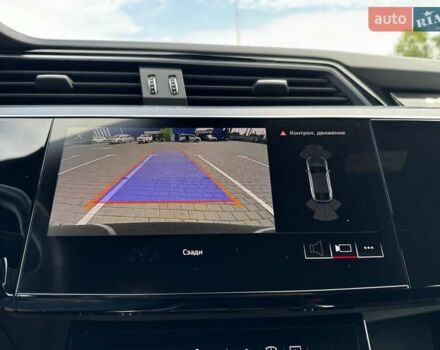 Серый Ауди E-Tron, объемом двигателя 0 л и пробегом 119 тыс. км за 33500 $, фото 29 на Automoto.ua