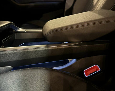 Сірий Ауді E-Tron, об'ємом двигуна 0 л та пробігом 108 тис. км за 25900 $, фото 24 на Automoto.ua