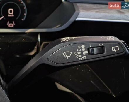 Серый Ауди E-Tron, объемом двигателя 0 л и пробегом 12 тыс. км за 31990 $, фото 71 на Automoto.ua