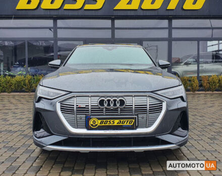 Серый Ауди E-Tron, объемом двигателя 55 л и пробегом 47 тыс. км за 48000 $, фото 1 на Automoto.ua