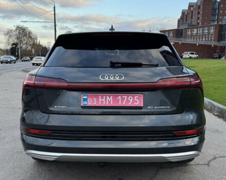 Сірий Ауді E-Tron, об'ємом двигуна 0 л та пробігом 108 тис. км за 25900 $, фото 5 на Automoto.ua