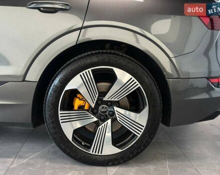 Серый Ауди E-Tron, объемом двигателя 0 л и пробегом 53 тыс. км за 37900 $, фото 8 на Automoto.ua