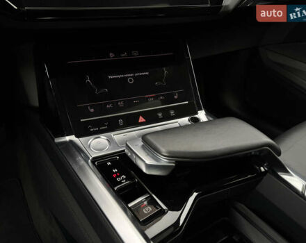 Ауди E-Tron 2020 в Тернополе на Automoto.ua Серый Ауди E-Tron, объемом двигателя 0 л и пробегом 126 тыс. км за 23900 $, фото 74 на Automoto.ua