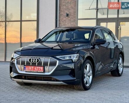 Серый Ауди E-Tron, объемом двигателя 0 л и пробегом 97 тыс. км за 21900 $, фото 11 на Automoto.ua