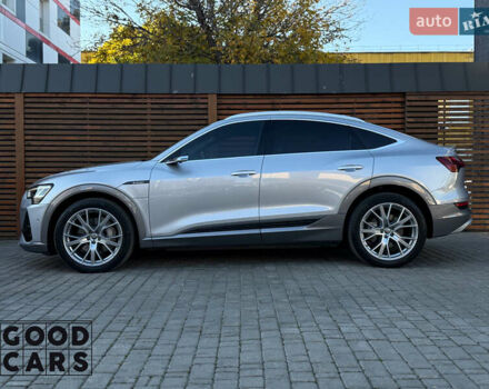 Ауді E-Tron 2020 у Одесі на Automoto.ua Сірий Ауді E-Tron, об'ємом двигуна 0 л та пробігом 43 тис. км за 34000 $, фото 3 на Automoto.ua