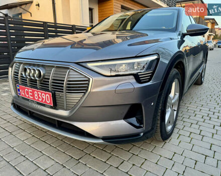 Сірий Ауді E-Tron, об'ємом двигуна 0 л та пробігом 143 тис. км за 27900 $, фото 35 на Automoto.ua