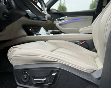 Серый Ауди E-Tron, объемом двигателя 0 л и пробегом 177 тыс. км за 27000 $, фото 29 на Automoto.ua