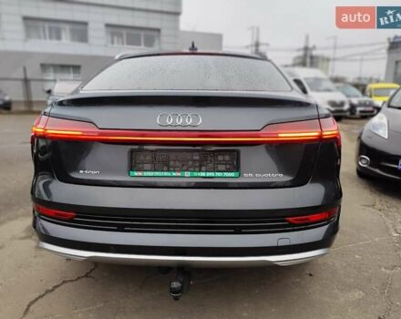 Серый Ауди E-Tron, объемом двигателя 0 л и пробегом 169 тыс. км за 33999 $, фото 5 на Automoto.ua