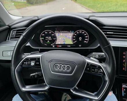 Серый Ауди E-Tron, объемом двигателя 0 л и пробегом 90 тыс. км за 36500 $, фото 40 на Automoto.ua