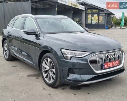 Сірий Ауді E-Tron, об'ємом двигуна 0 л та пробігом 120 тис. км за 29650 $, фото 22 на Automoto.ua