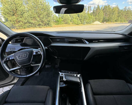 Сірий Ауді E-Tron, об'ємом двигуна 0 л та пробігом 89 тис. км за 32500 $, фото 34 на Automoto.ua