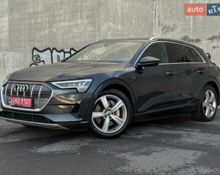 Ауді E-Tron 2020 у Львові на Automoto.ua Сірий Ауді E-Tron, об'ємом двигуна 0 л та пробігом 81 тис. км за 34920 $, фото 7 на Automoto.ua