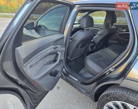 Сірий Ауді E-Tron, об'ємом двигуна 0 л та пробігом 67 тис. км за 37999 $, фото 56 на Automoto.ua