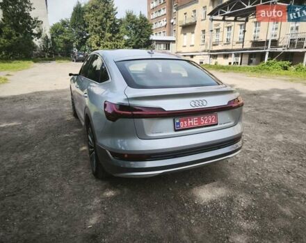 Сірий Ауді E-Tron, об'ємом двигуна 0 л та пробігом 70 тис. км за 34500 $, фото 12 на Automoto.ua