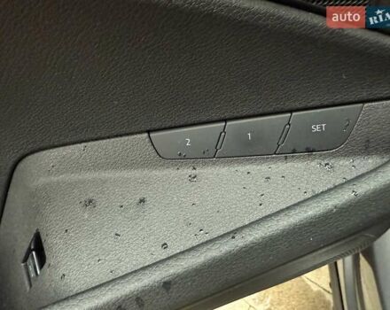 Сірий Ауді E-Tron, об'ємом двигуна 0 л та пробігом 110 тис. км за 28999 $, фото 9 на Automoto.ua