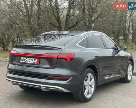Серый Ауди E-Tron, объемом двигателя 0 л и пробегом 90 тыс. км за 34490 $, фото 5 на Automoto.ua