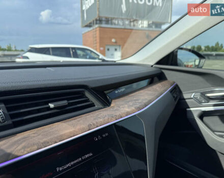 Серый Ауди E-Tron, объемом двигателя 0 л и пробегом 34 тыс. км за 43000 $, фото 29 на Automoto.ua