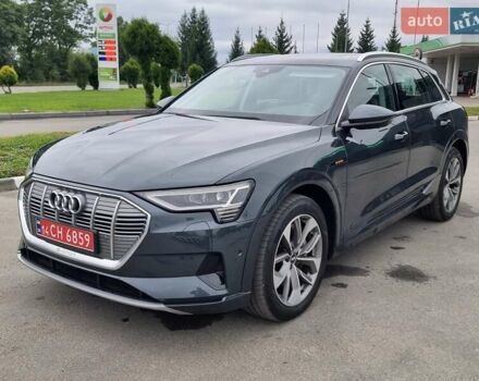 Сірий Ауді E-Tron, об'ємом двигуна 0 л та пробігом 120 тис. км за 29650 $, фото 23 на Automoto.ua