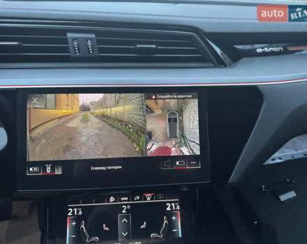 Серый Ауди E-Tron, объемом двигателя 0 л и пробегом 121 тыс. км за 27699 $, фото 38 на Automoto.ua