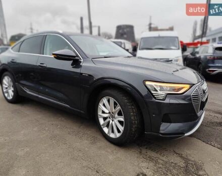 Серый Ауди E-Tron, объемом двигателя 0 л и пробегом 169 тыс. км за 33999 $, фото 12 на Automoto.ua