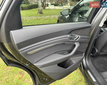 Сірий Ауді E-Tron, об'ємом двигуна 0 л та пробігом 53 тис. км за 34000 $, фото 33 на Automoto.ua