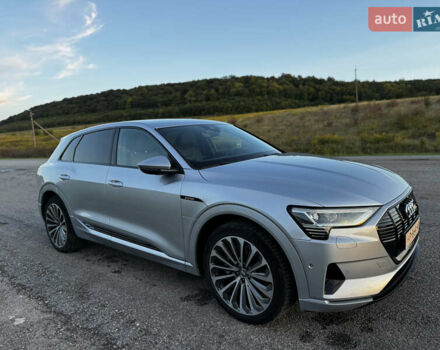 Серый Ауди E-Tron, объемом двигателя 0 л и пробегом 108 тыс. км за 29000 $, фото 2 на Automoto.ua