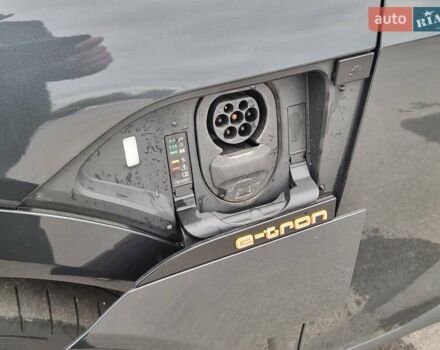 Сірий Ауді E-Tron, об'ємом двигуна 0 л та пробігом 119 тис. км за 29650 $, фото 11 на Automoto.ua