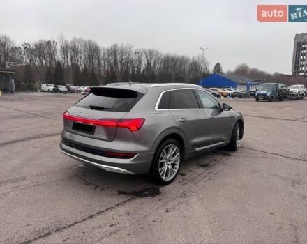 Сірий Ауді E-Tron, об'ємом двигуна 0 л та пробігом 78 тис. км за 30500 $, фото 11 на Automoto.ua