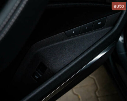 Сірий Ауді E-Tron, об'ємом двигуна 0 л та пробігом 82 тис. км за 39888 $, фото 74 на Automoto.ua