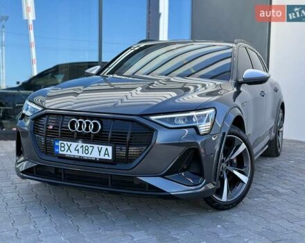 Серый Ауди E-Tron, объемом двигателя 0 л и пробегом 41 тыс. км за 44990 $, фото 56 на Automoto.ua