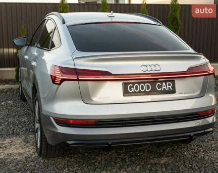Сірий Ауді E-Tron, об'ємом двигуна 0 л та пробігом 112 тис. км за 34300 $, фото 18 на Automoto.ua